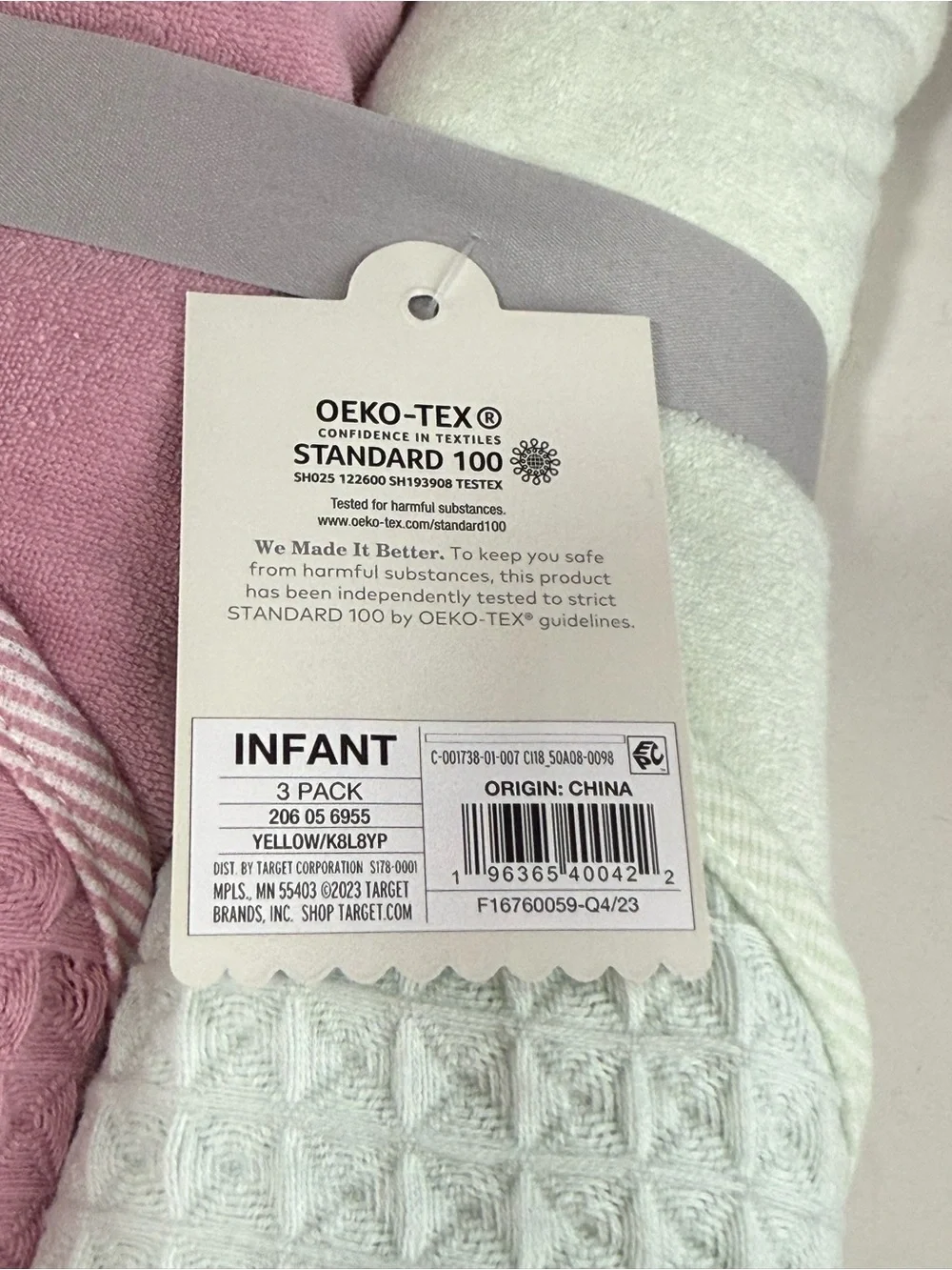 cloud island Waffle 3 Hooded Baby Towels & 2 muslin swaddling blankets NEW